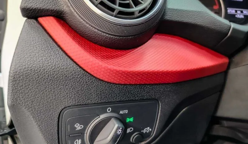								Audi Q2 full									