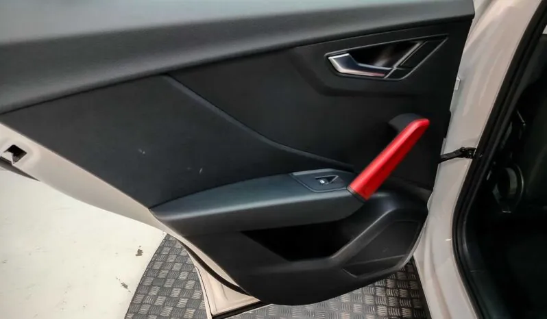 								Audi Q2 full									