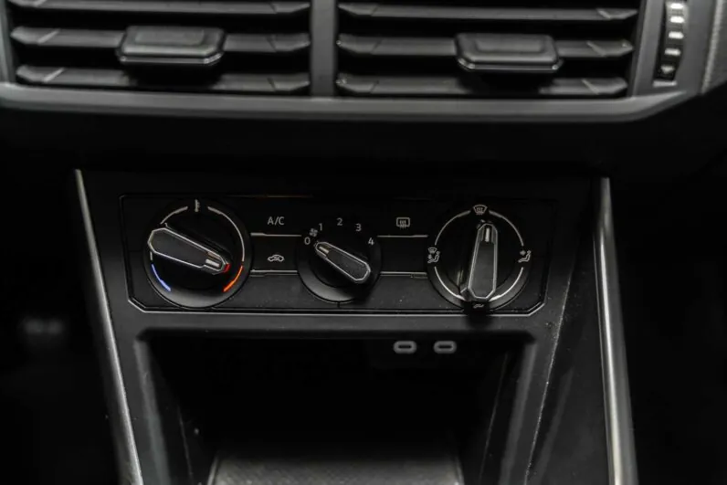 								Volkswagen Polo full									