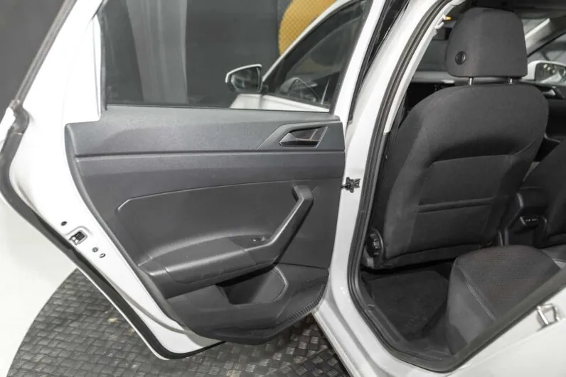 								Volkswagen Polo full									