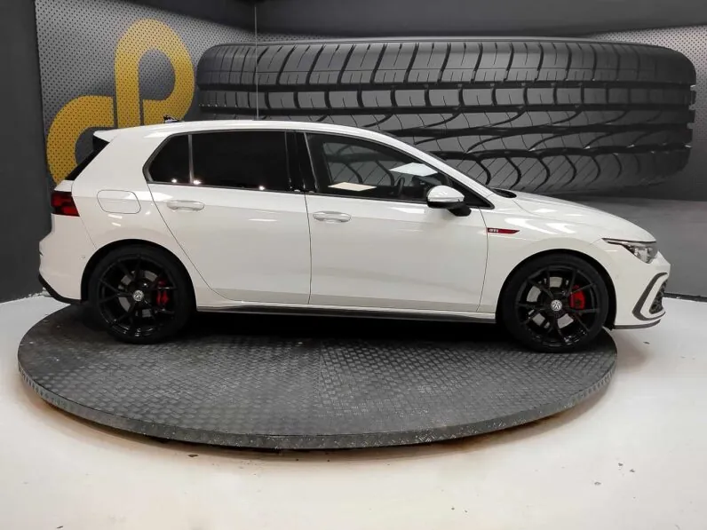 								Volkswagen Golf full									