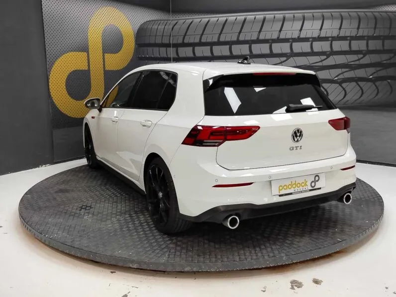 								Volkswagen Golf full									