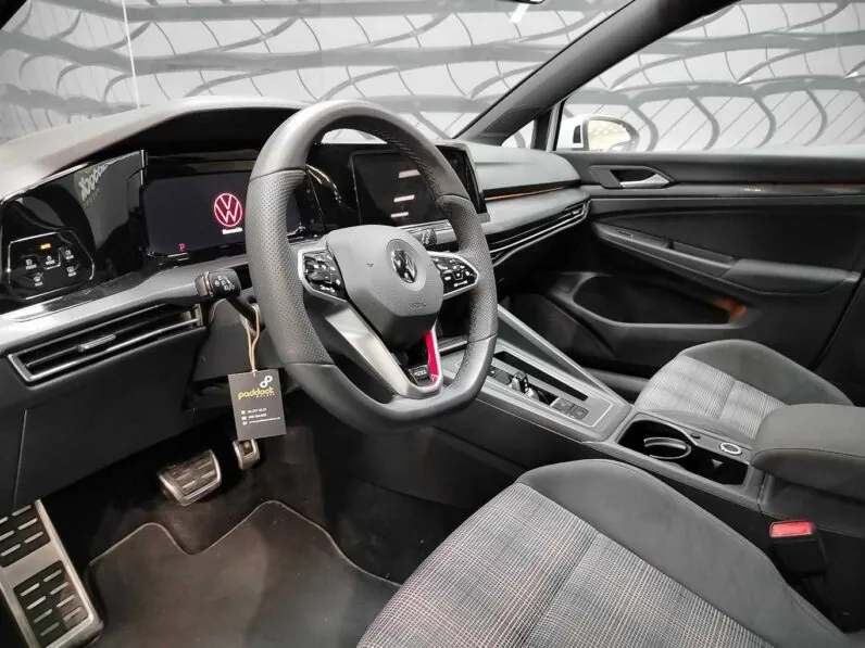 								Volkswagen Golf full									