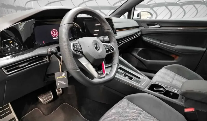 								Volkswagen Golf full									