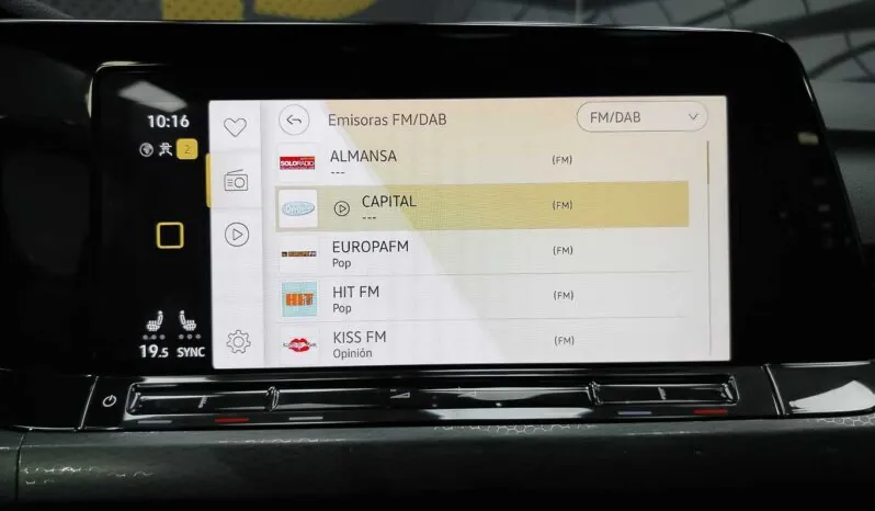 								Volkswagen Golf full									