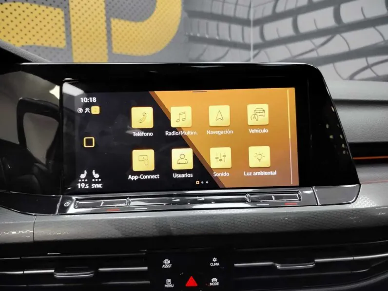 								Volkswagen Golf full									