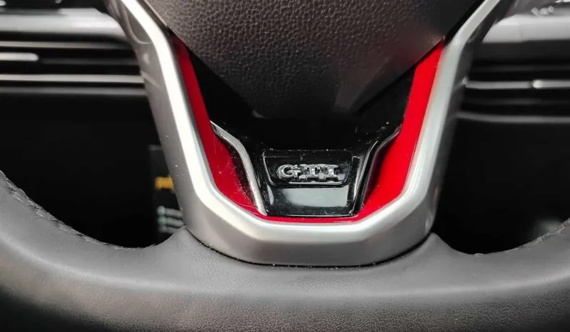 								Volkswagen Golf full									