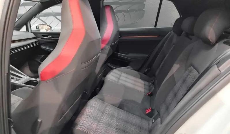 								Volkswagen Golf full									