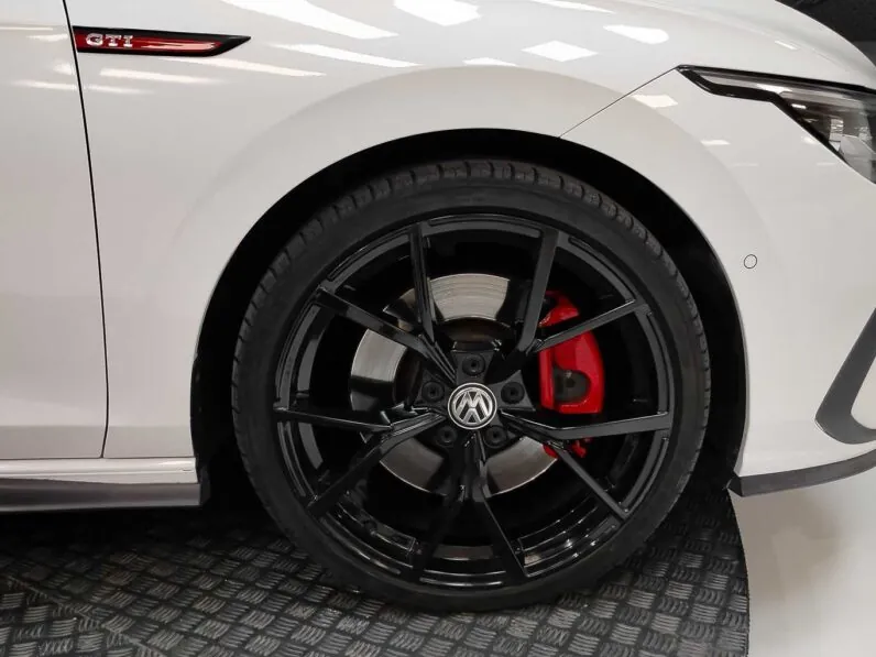 								Volkswagen Golf full									