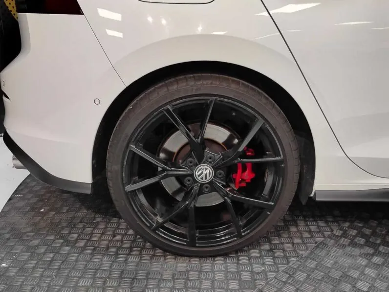 								Volkswagen Golf full									