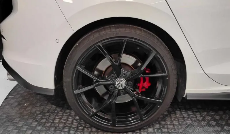 								Volkswagen Golf full									