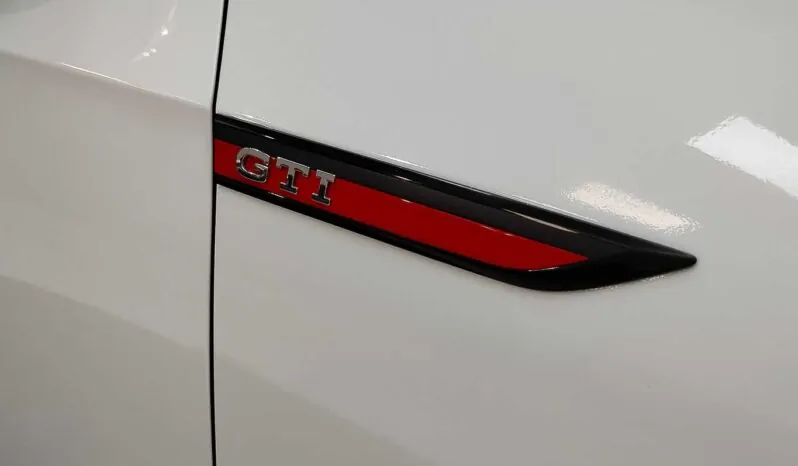 								Volkswagen Golf full									