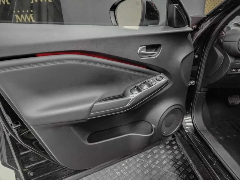 								Nissan Juke full									
