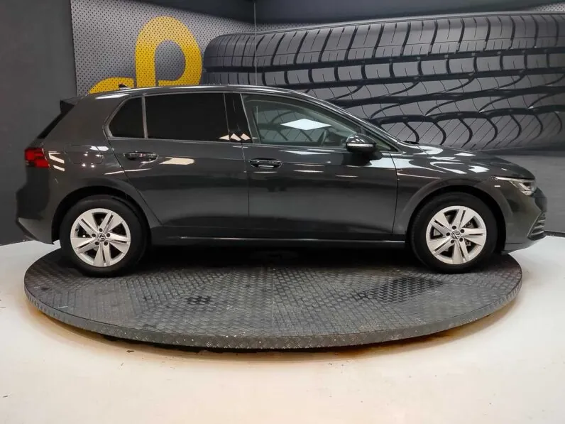								Volkswagen Golf full									