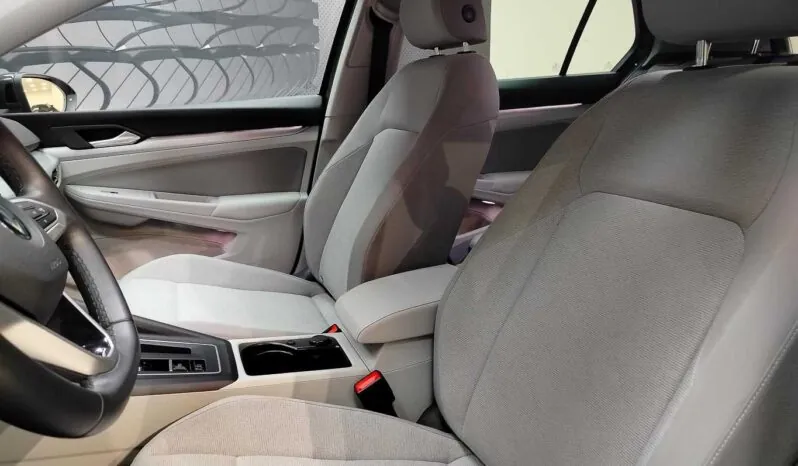 								Volkswagen Golf full									