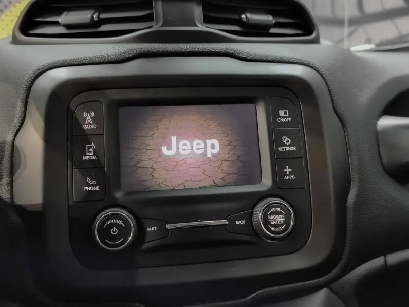 								Jeep Renegade full									