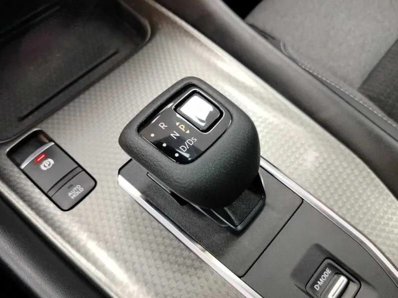 								Nissan Qashqai full									