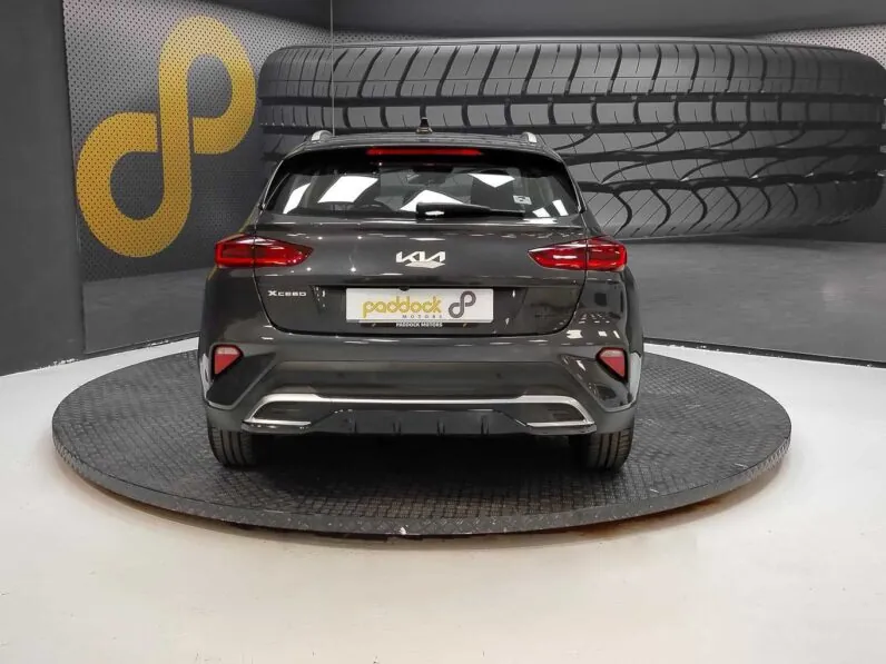 								Kia XCeed full									