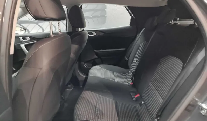 								Kia XCeed full									