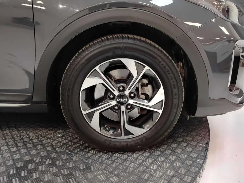 								Kia XCeed full									