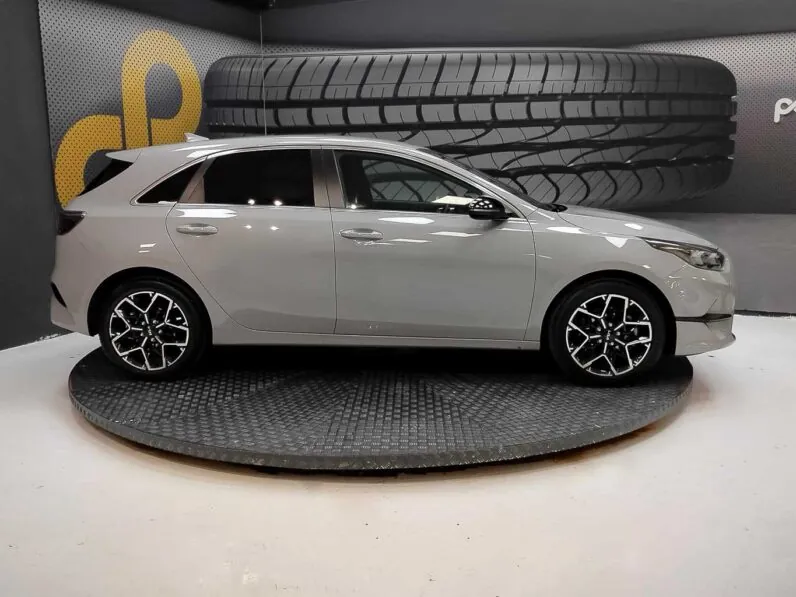 								Kia Ceed full									