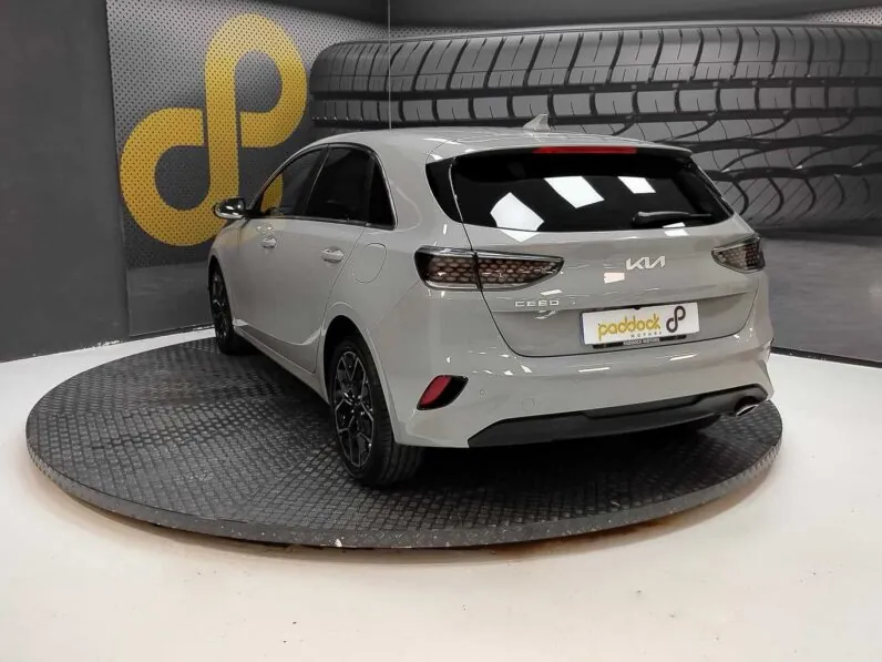								Kia Ceed full									