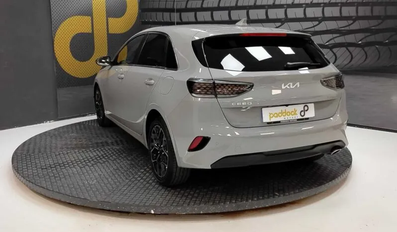 								Kia Ceed full									