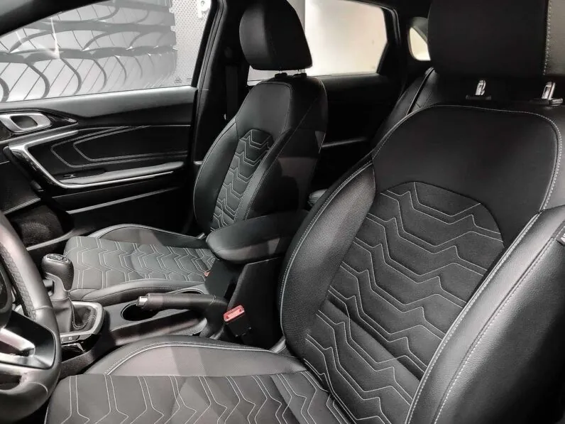 								Kia Ceed full									