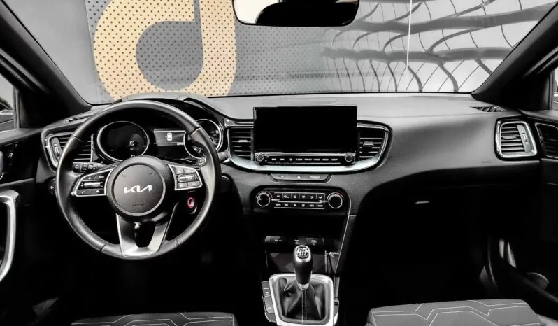 								Kia Ceed full									