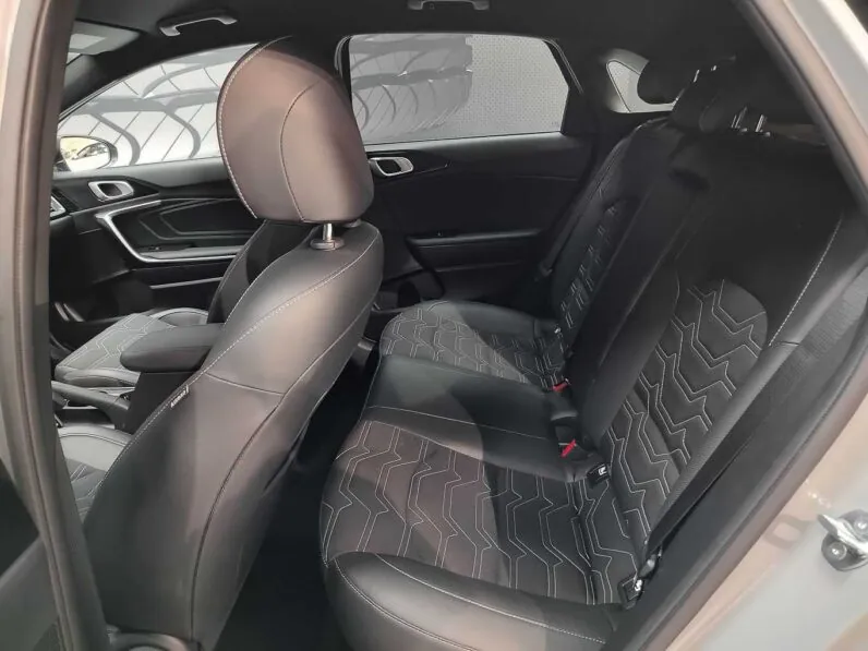 								Kia Ceed full									