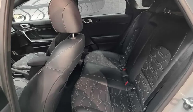 								Kia Ceed full									