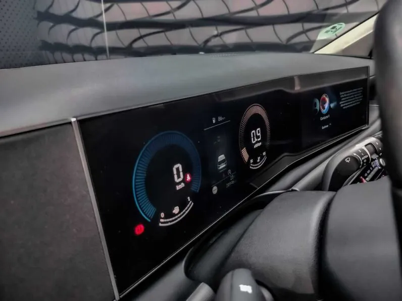 								Hyundai Tucson full									