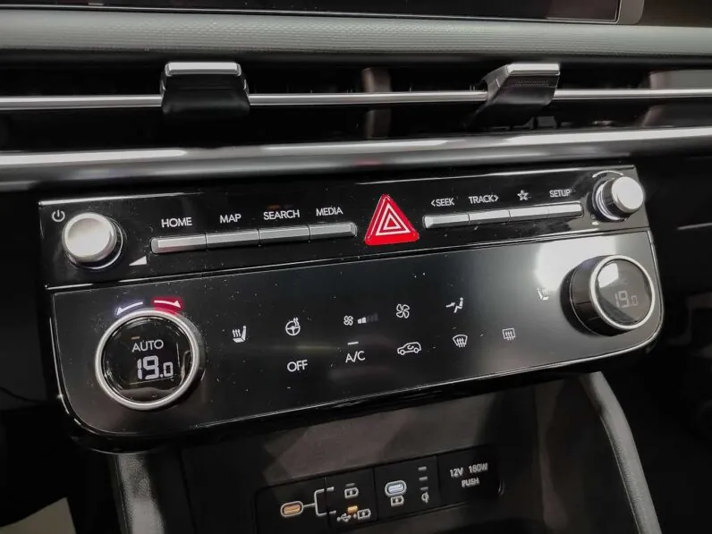 								Hyundai Tucson full									