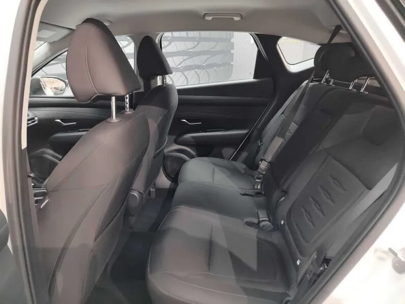 								Hyundai Tucson full									