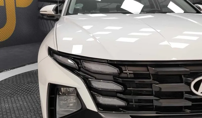 								Hyundai Tucson full									