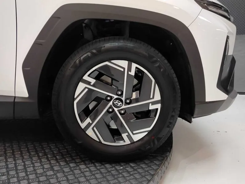 								Hyundai Tucson full									