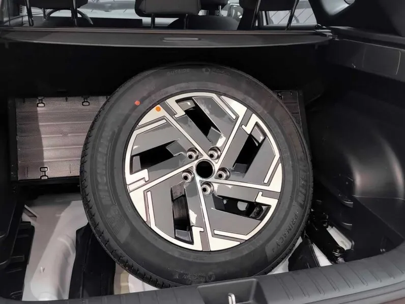								Hyundai Tucson full									