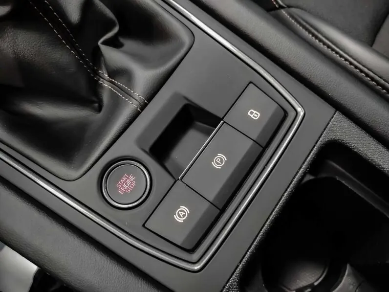 								Cupra Leon full									