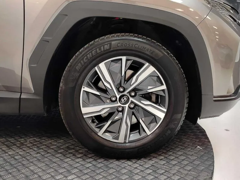 Hyundai Tucson full