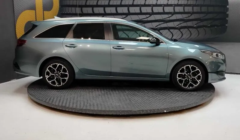 								Kia Ceed full									