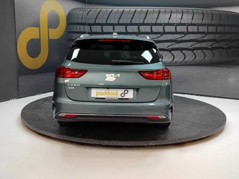								Kia Ceed full									