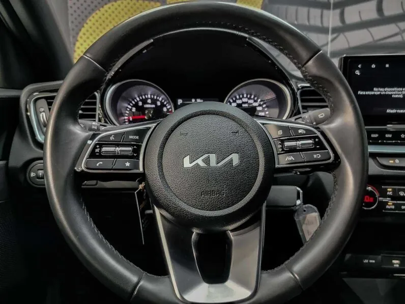 								Kia Ceed full									