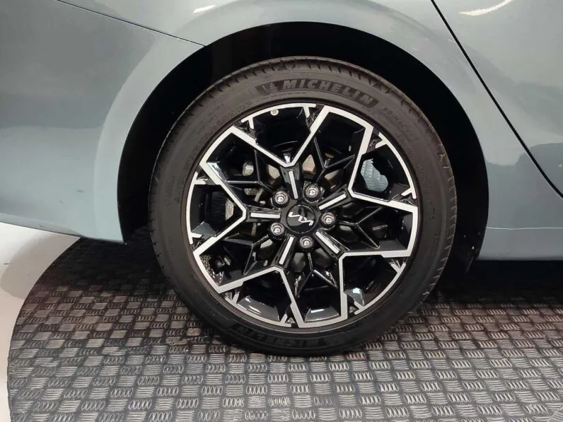 								Kia Ceed full									