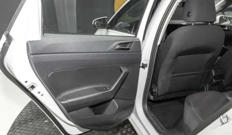 								Volkswagen Polo full									