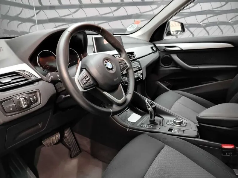 								BMW X1 full									