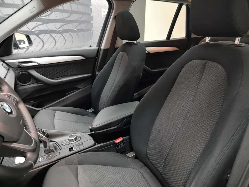 								BMW X1 full									