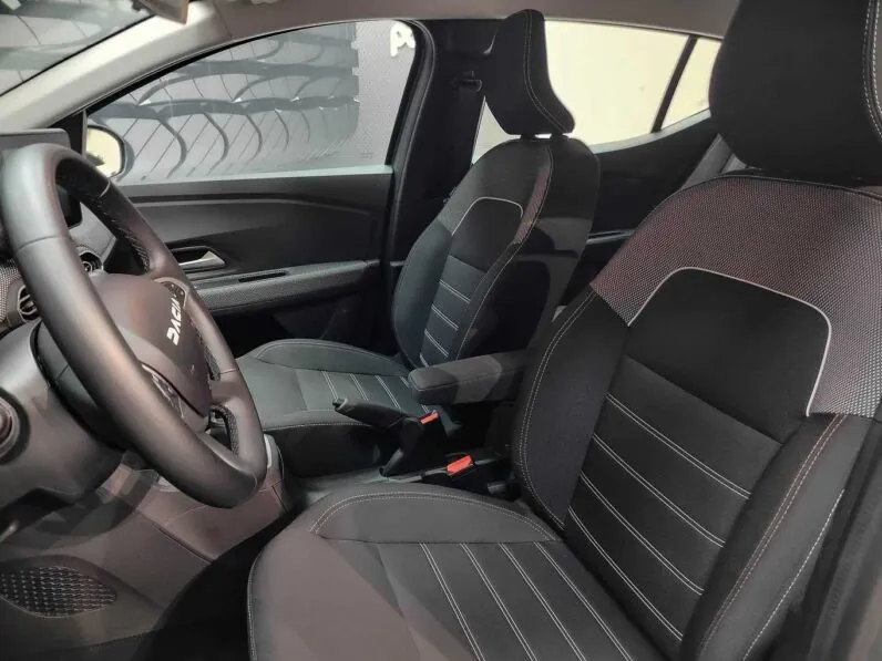 								Dacia Sandero full									