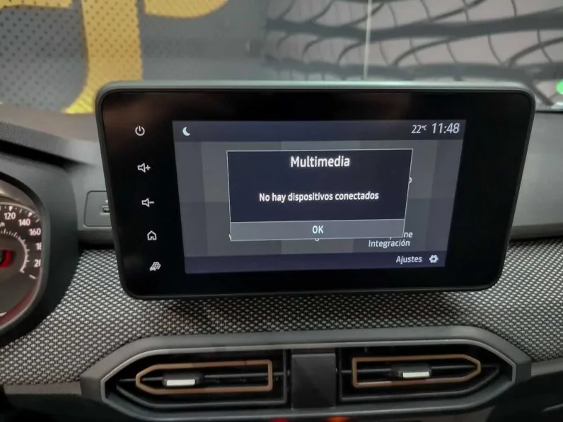 								Dacia Sandero full									