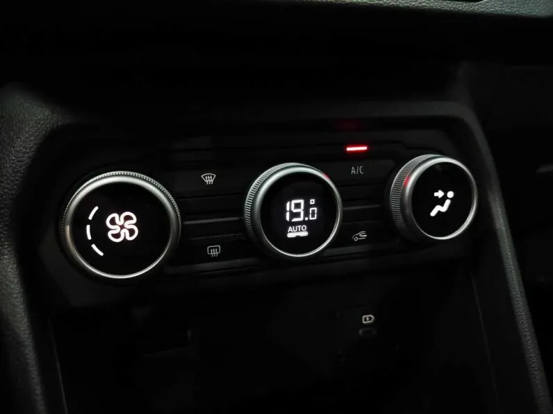 								Dacia Sandero full									