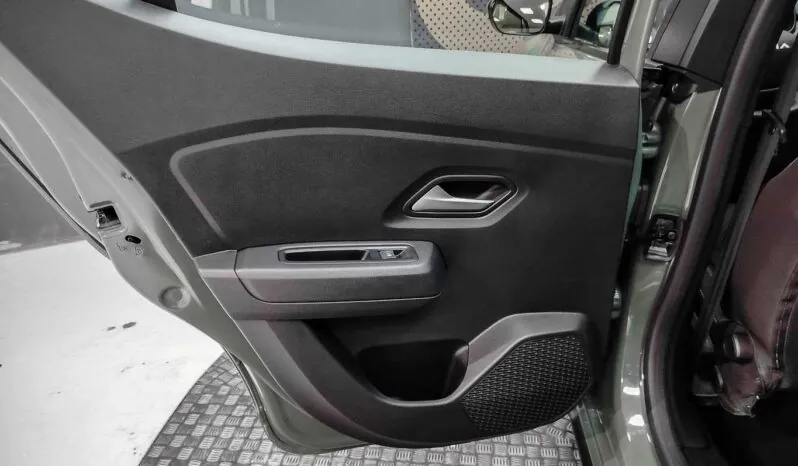 								Dacia Sandero full									